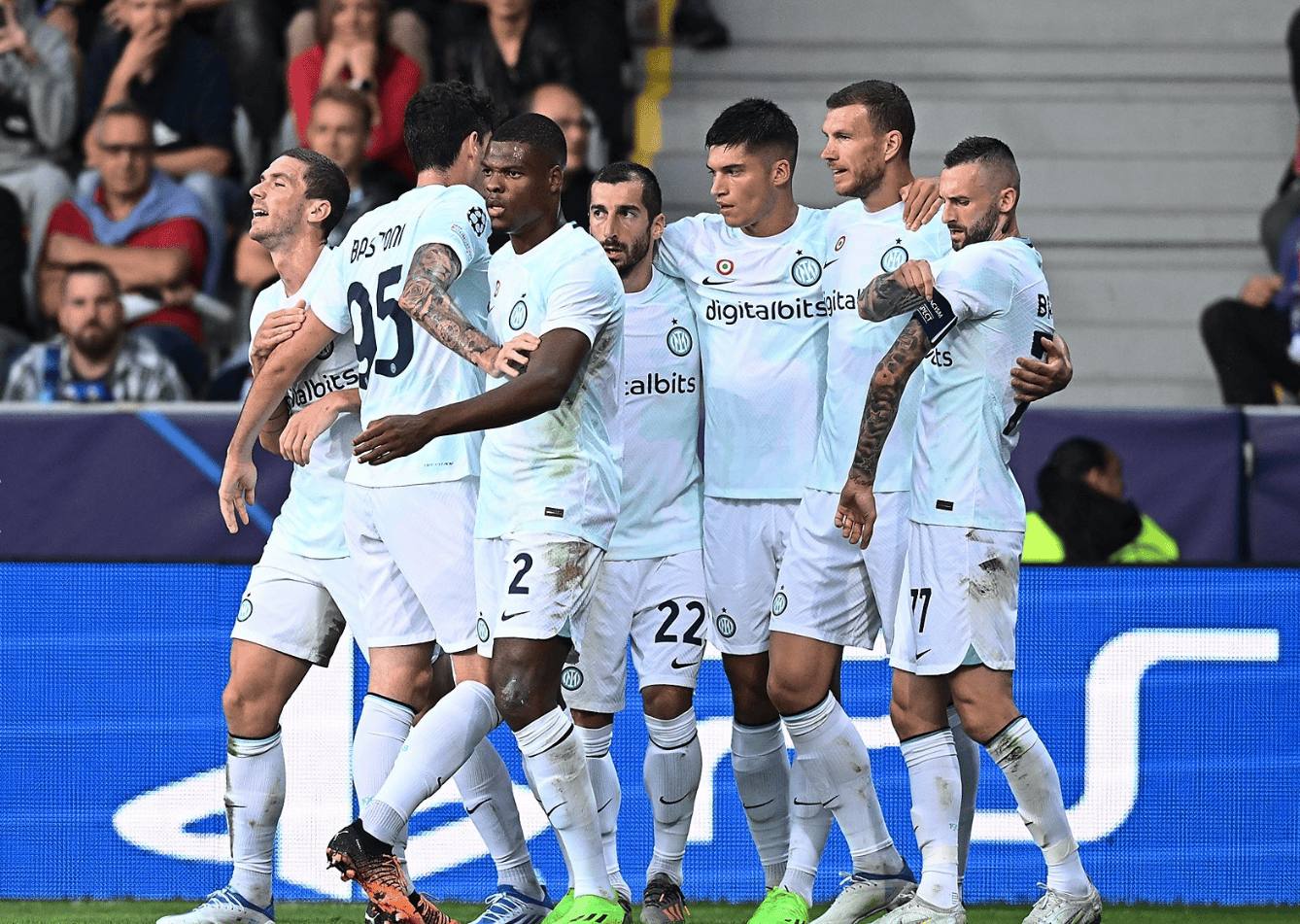 包含国际比赛日亚冠焦点战，休斯敦火箭防线松动，引发热议，资深球员宣示担当的词条